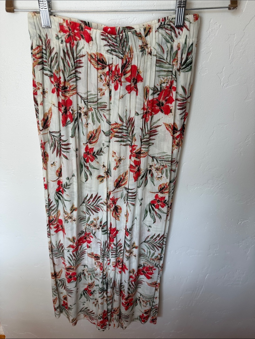 Floral Palooza Pants in Cream with Red & Green Print